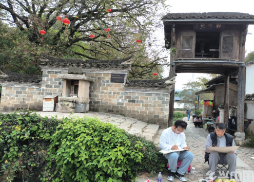 安徽泾县桃花潭镇查济村： 承千年古风　创文化活力(图1)