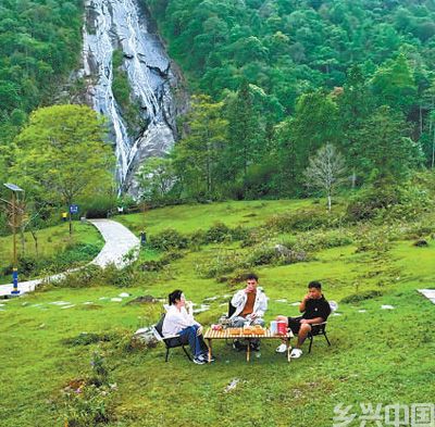 揽山林胜景 赏生态奇观(图1)