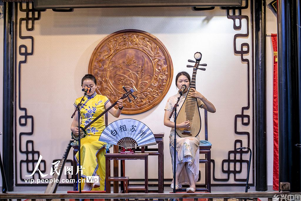 江苏苏州：千年运河点亮“夜经济”【4】
