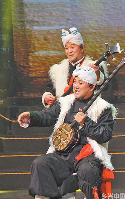 腰鼓声声，跃动黄土地(图2)