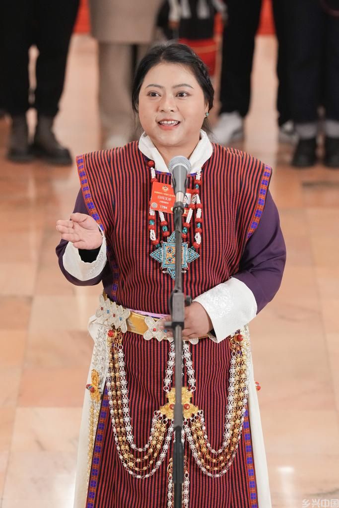 聚焦第三场“委员通道”(图10)