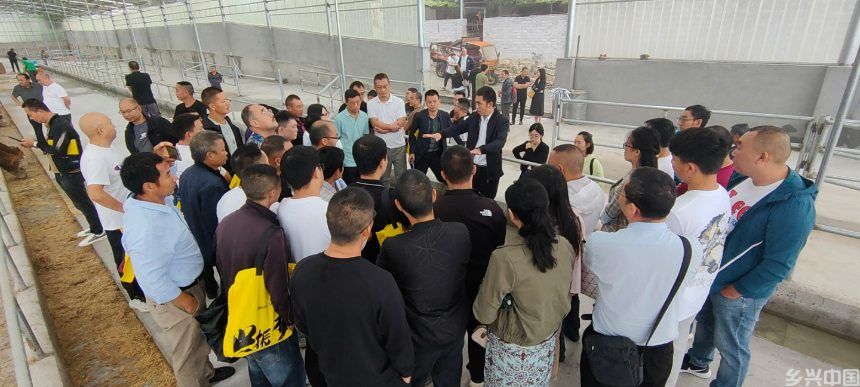 张林葱进行经验分享。受访者供图