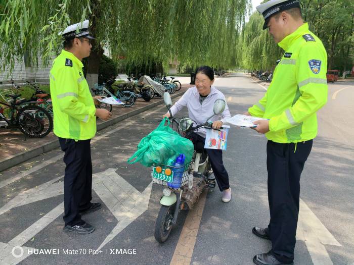 商丘市公安局交警支队开展电动自行车交通安全管理有效预防交通事故发生(图2)