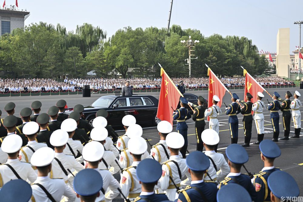 领航强军,从胜利走向胜利——习近平主席检阅抗战胜利纪念日阅兵受阅部队侧记(图4)