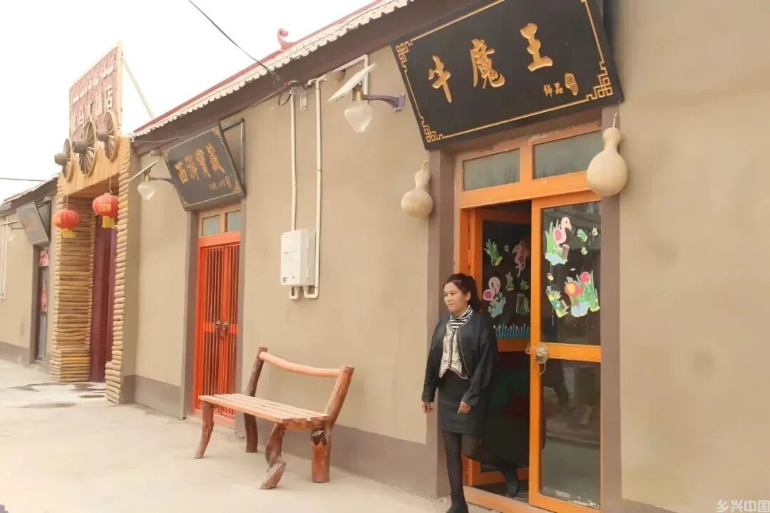 脱贫村的这五年 | 从贫困村到示范村——英买里筑起幸福新家园(图6)
