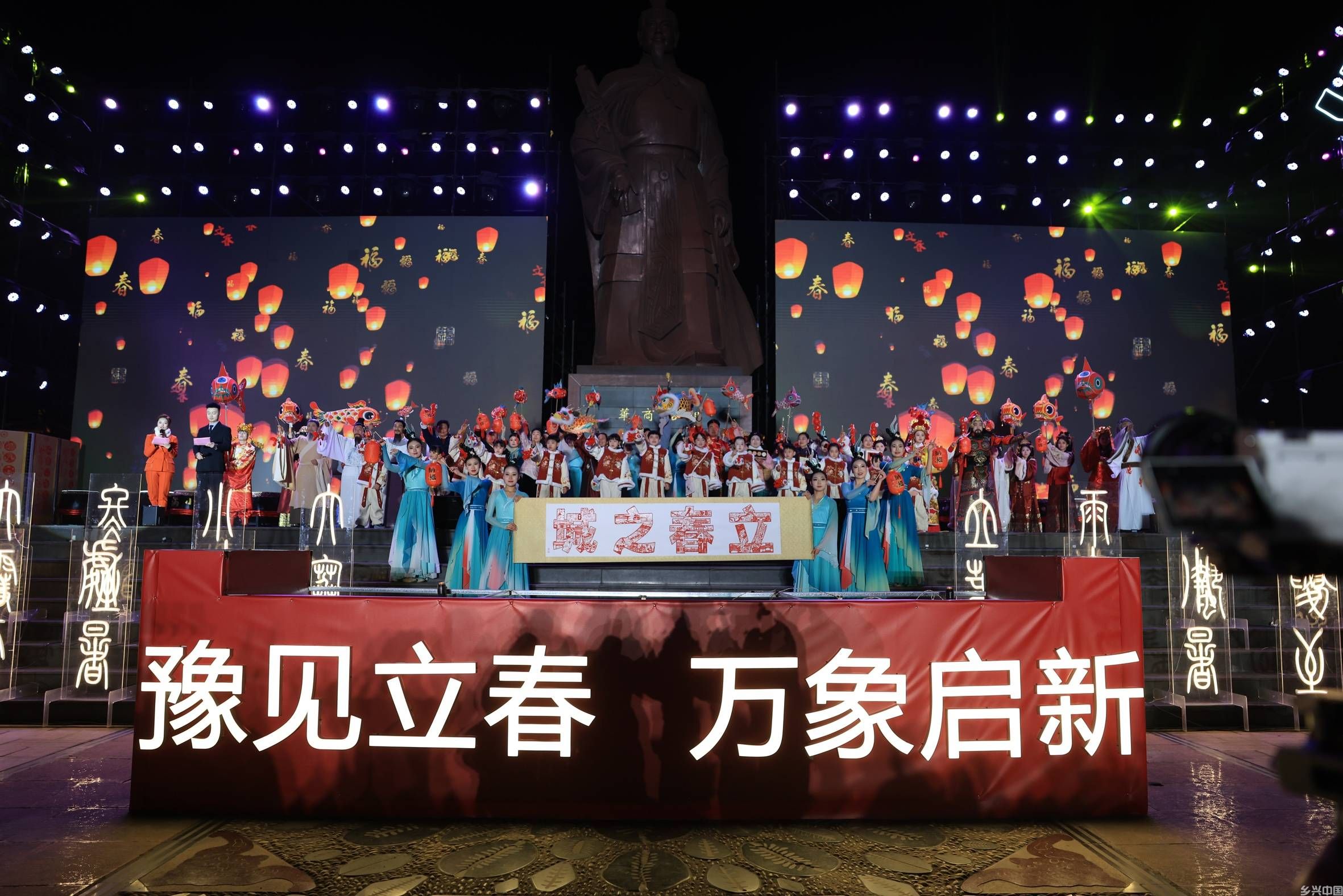 非遗、老字号焕新立春民俗 | 高老太烧鸡亮相火神台推出“打春鸡”(图1)