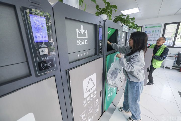 铺展绿水青山新画卷——习近平生态文明思想引领美丽中国建设迈出坚实步伐(图13)