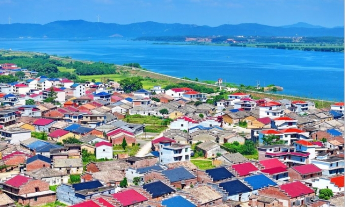 江西吉水：水清岸绿乡村美