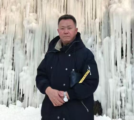 梁久红近照.jpg